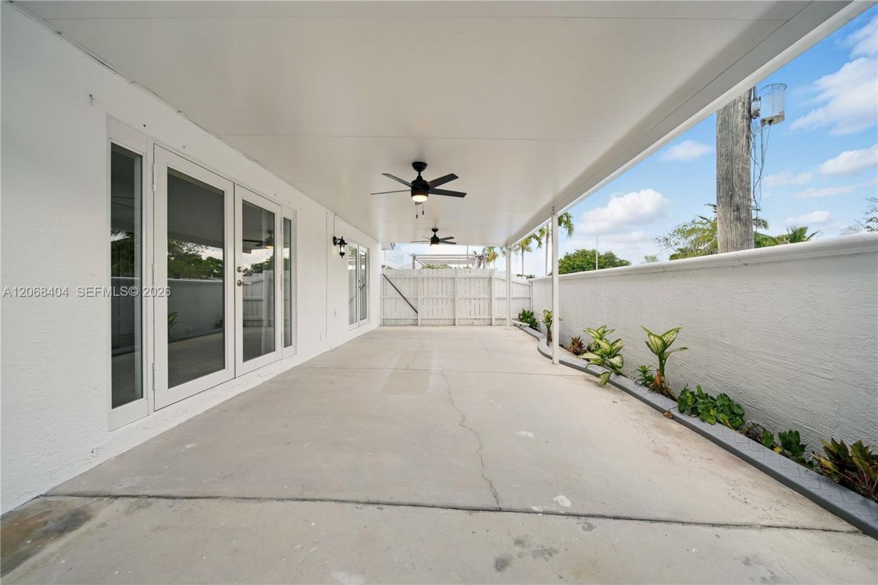 5202 NW 187th St , Miami Gardens, FL 33055 Photo