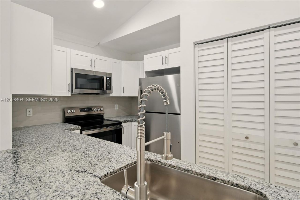 5202 NW 187th St , Miami Gardens, FL 33055 Photo