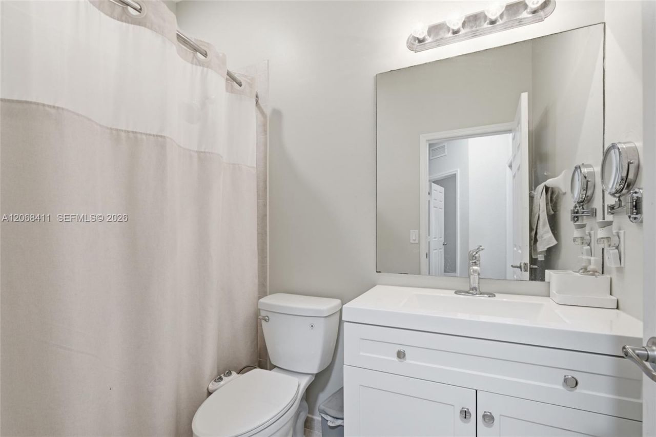 8906 SW 224th Ter , Cutler Bay, FL 33190 Photo