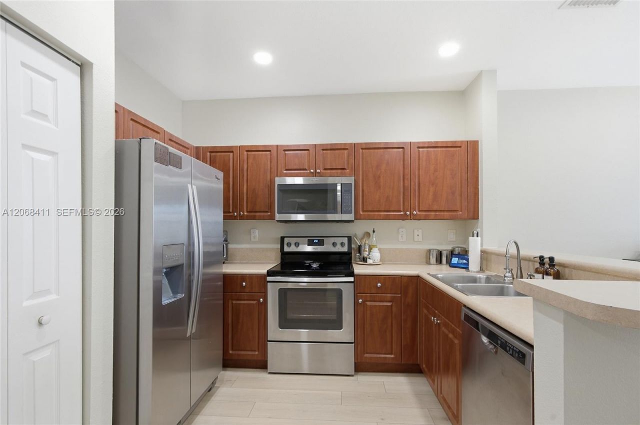 8906 SW 224th Ter , Cutler Bay, FL 33190 Photo