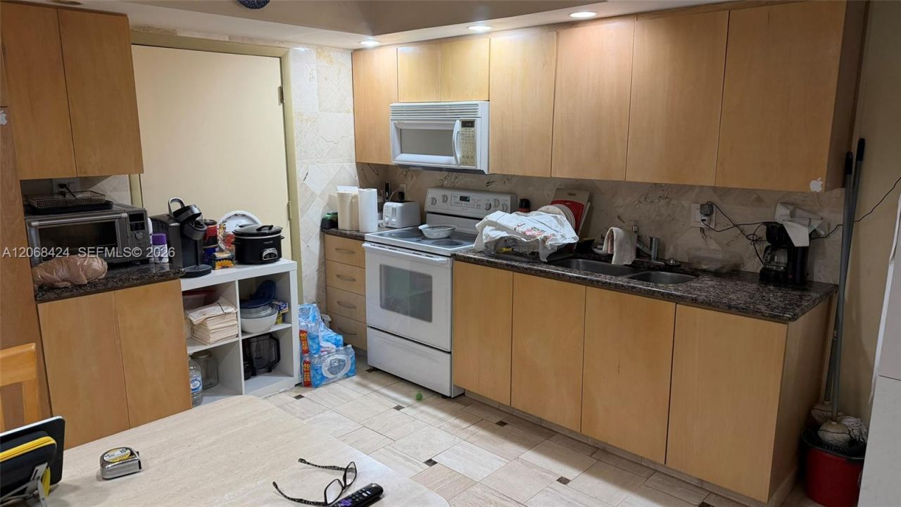 4880 NW 22nd St, Unit 307, Lauderhill, FL 33313 Photo