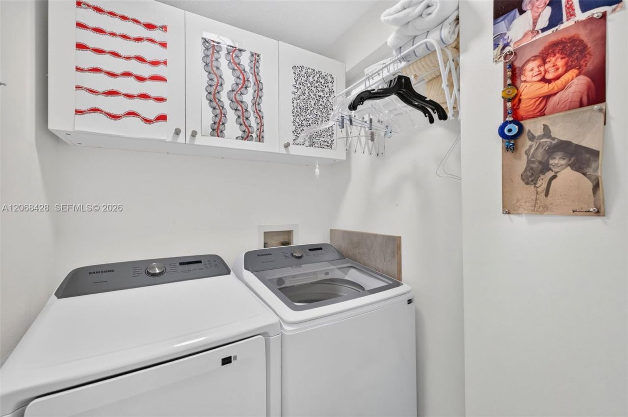 1000 Island Blvd , Unit 1204, Aventura, FL 33160 Photo