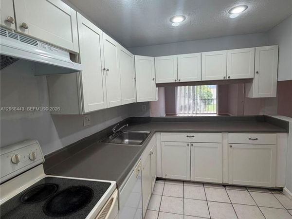 8020 N Colony Cir N , Unit 306, Tamarac, FL 33321