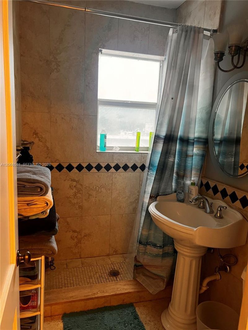 1901 N Surf Rd , Unit 20, Hollywood, FL 33019 Photo