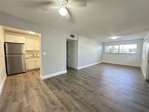 2500 Johnson St , Unit 6, Hollywood, FL 33020