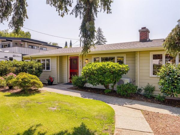 901 Verdier Ave , Central Saanich, BC V8M 1B3