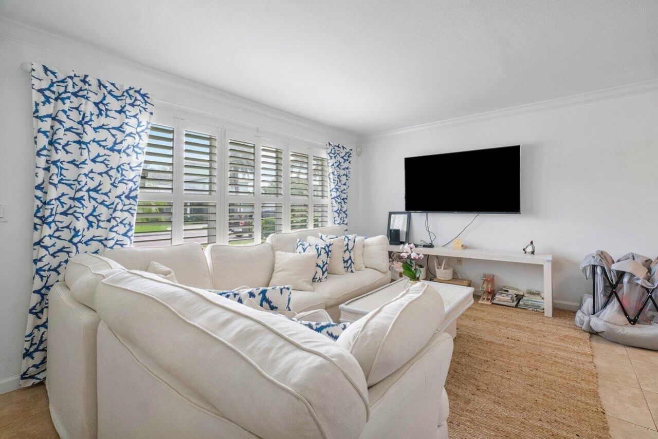 125 Gregory Place, West Palm Beach, FL 33405 Photo