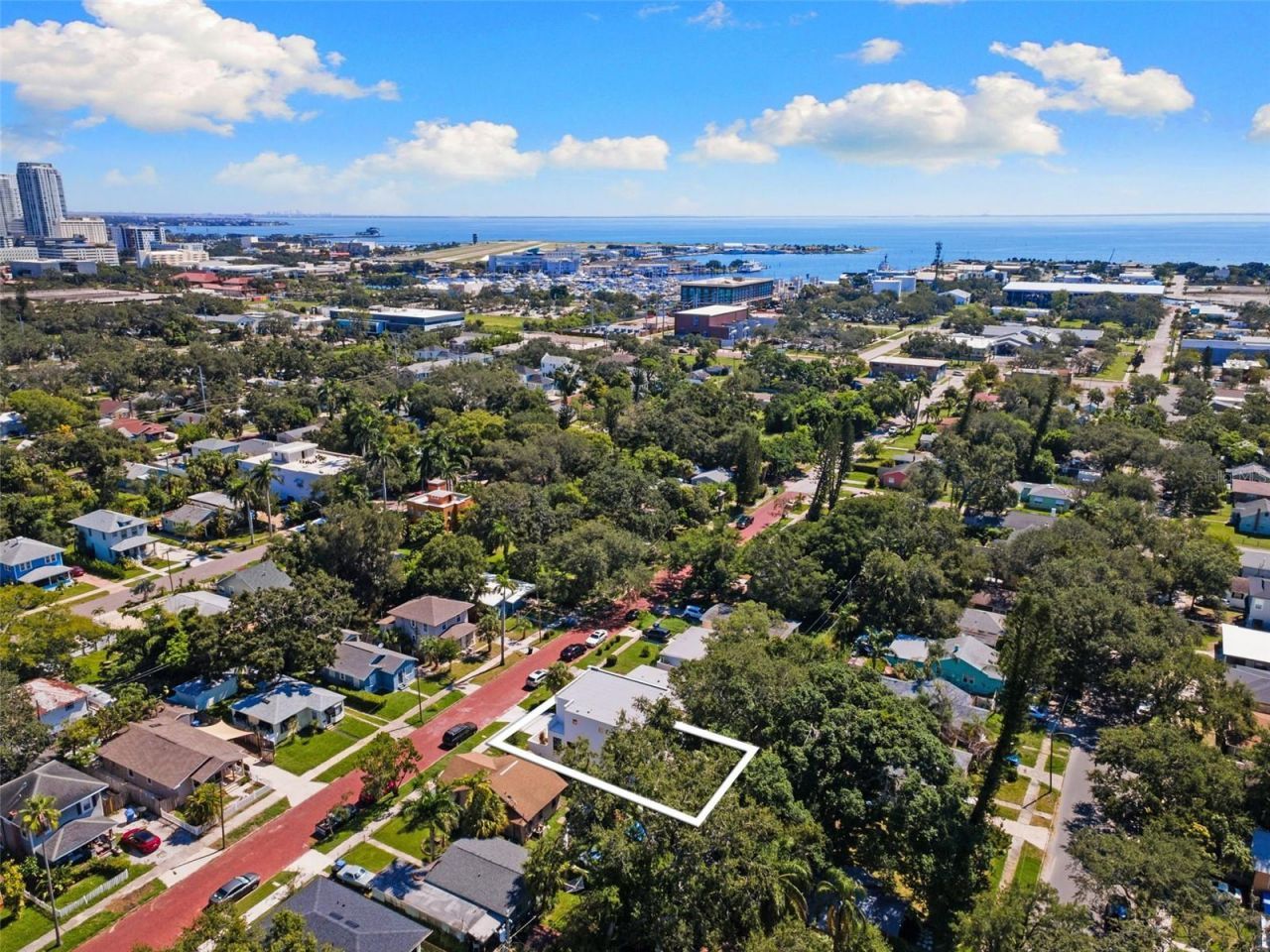 668 Newton Avenue S, Saint Petersburg, FL 33701 Photo