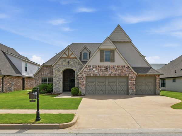 12045 S 68th East Avenue , Bixby, OK 74008