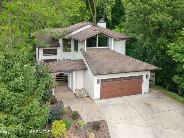 1248 Sandhill Drive, DeWitt, MI 48820