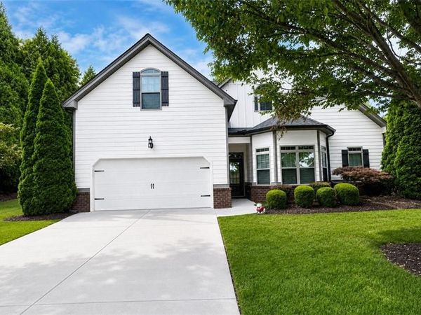 1305 Horseshoe Creek Lane , Cumming, GA 30041