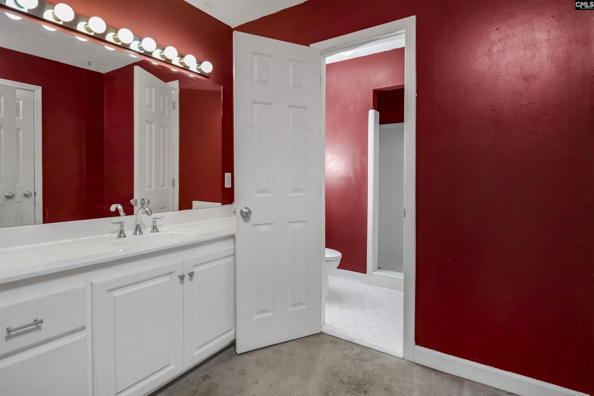 819 Kingsbridge Road Photo 42