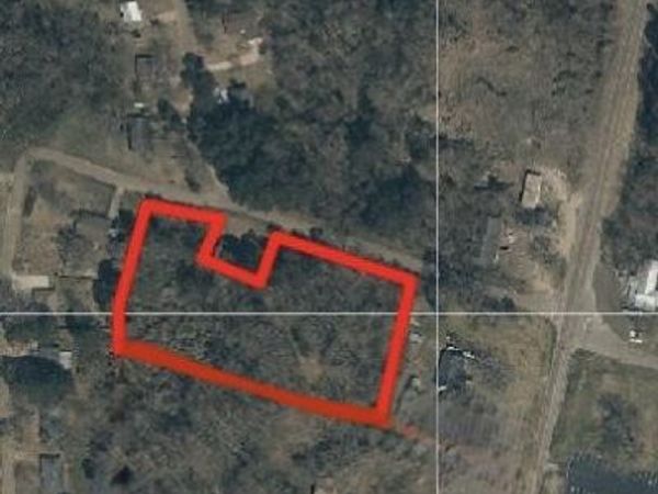 0 W 10th St., Pontotoc, MS 38863