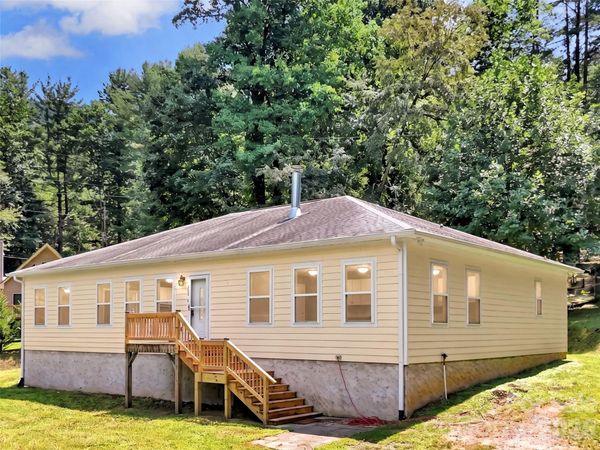169 Roadrunner Drive , Balsam, NC 28707