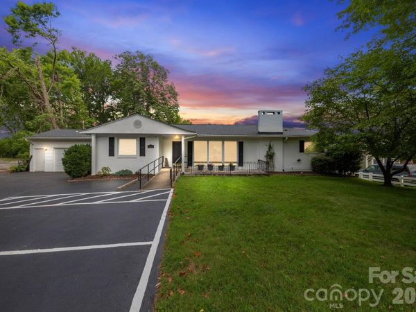 4295 Brevard Road , Horse Shoe, NC 28742