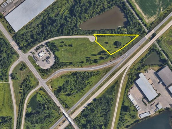 852 Cabill Drive, Holland, MI 49423