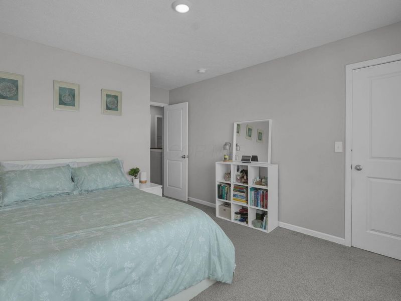 4254 Holstein Drive, Columbus, OH 43207 Photo 21