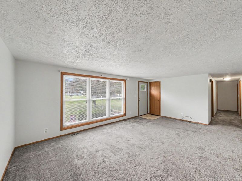 1383 Michigan Drive , Bucyrus, OH 44820 Photo 3