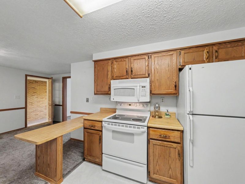 1383 Michigan Drive , Bucyrus, OH 44820 Photo 9
