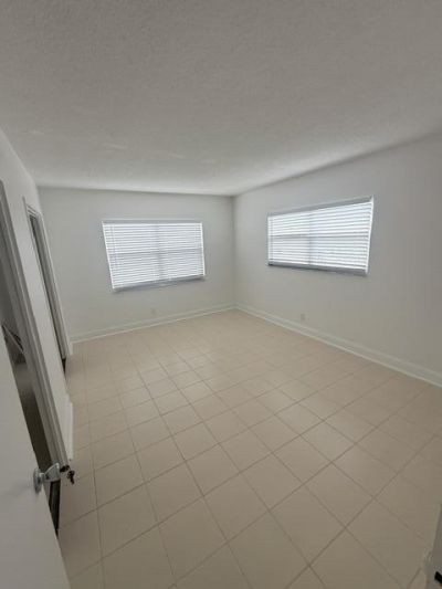 2555 NE 11th Street, Unit 402, Fort Lauderdale, FL 33304 Photo