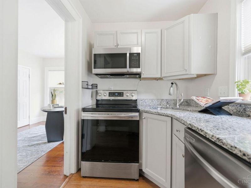 6733 Buckingham Place, Cincinnati, OH 45227 Photo 13