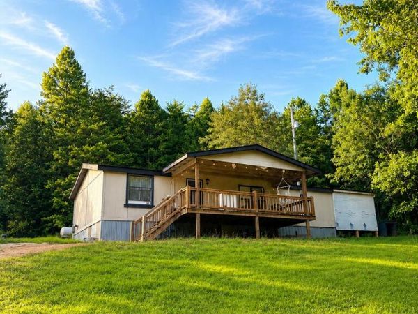 282 Friendly Lane, Mccaysville, GA 30555