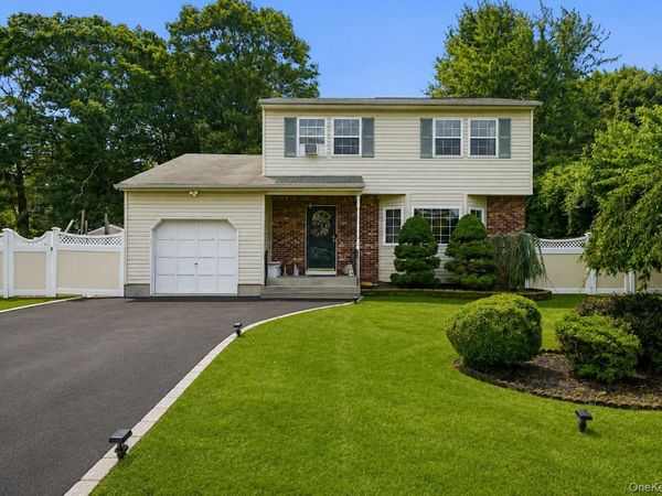 26 Probst Drive , Shirley, NY 11967