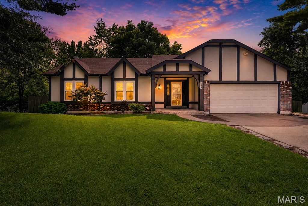 1035 Rosary Tree Court, Florissant, MO 63031 Main Photo