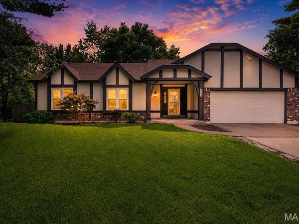 1035 Rosary Tree Court, Florissant, MO 63031