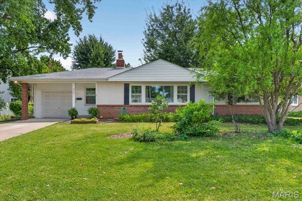 640 Lewiston Drive, Saint Louis, MO 63122 Main Photo