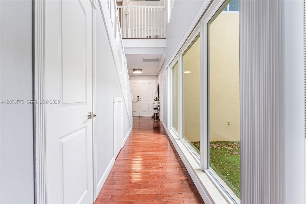 6865 Veronese St , Coral Gables, FL 33146 Photo
