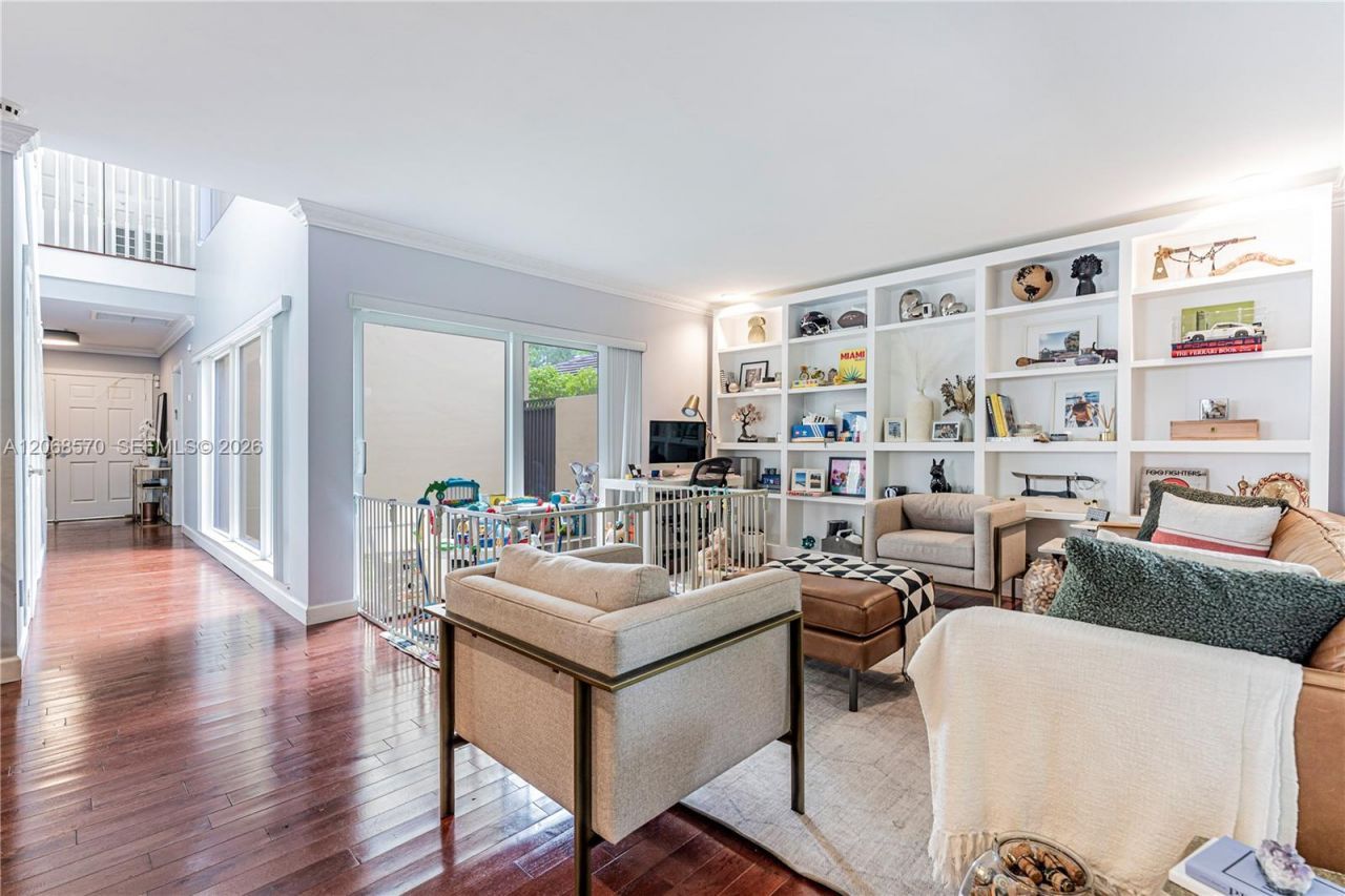 6865 Veronese St , Coral Gables, FL 33146 Photo