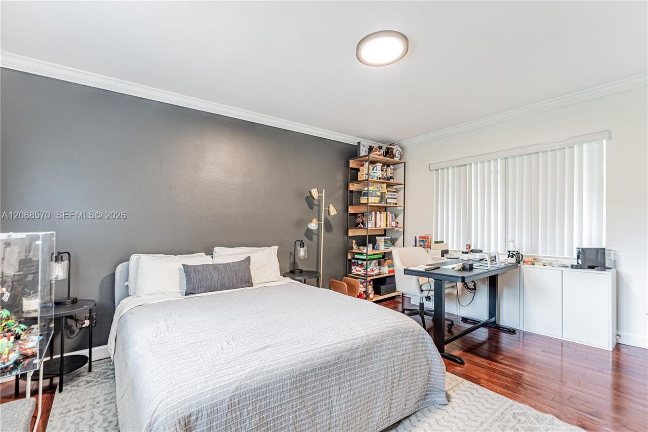 6865 Veronese St , Coral Gables, FL 33146 Photo