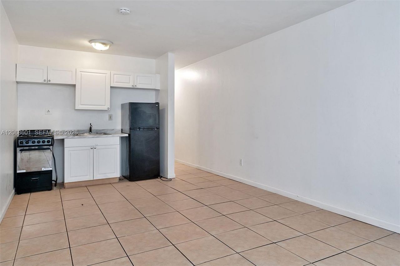 318 Majorca Ave, Unit 304, Coral Gables, FL 33134 Photo