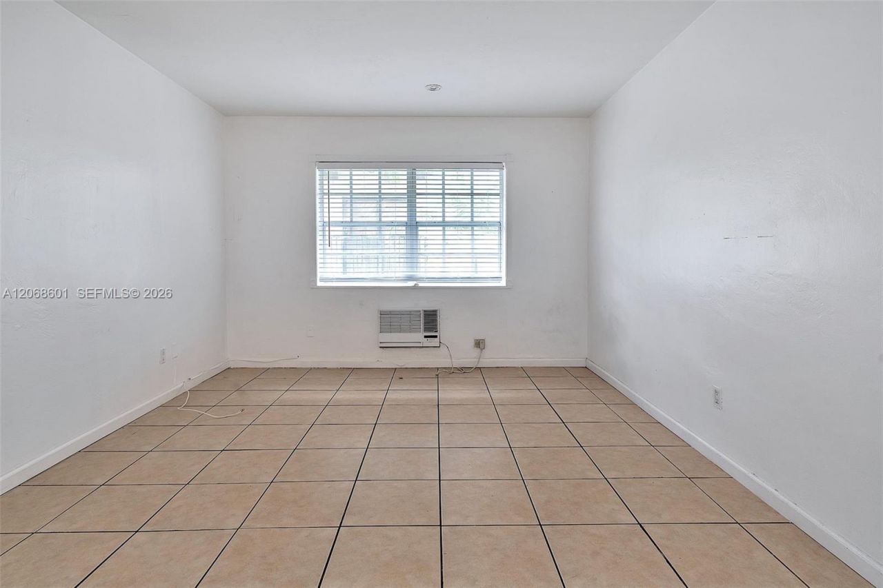 318 Majorca Ave, Unit 304, Coral Gables, FL 33134 Photo