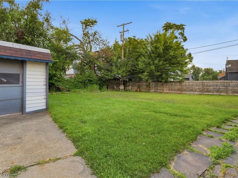 4024 E 53 Street, Newburgh Heights, OH 44105 Photo 32