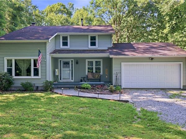 37933 Longs Crossing Road , Leetonia, OH 44431