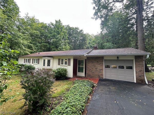 10347 Hillsover Drive, Willoughby, OH 44094
