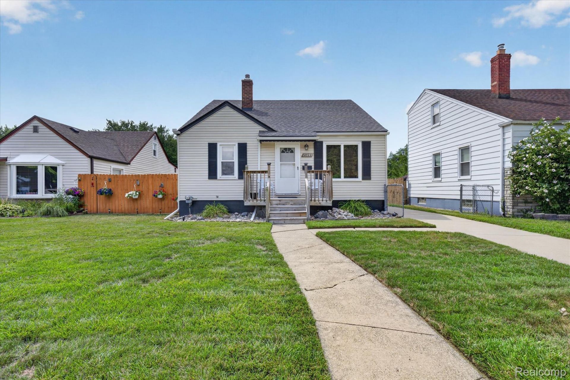 29243 Harding Street, Roseville, Mi 48066 Main Photo