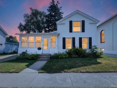 103 Washington Street, Holly Village, Mi 48442
