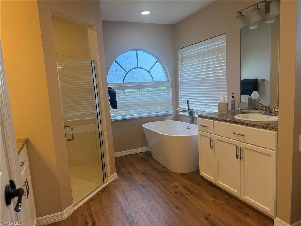527 SW 40th Ter , Cape Coral, FL 33914 Photo
