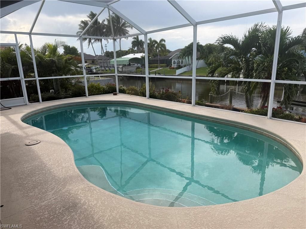 527 SW 40th Ter , Cape Coral, FL 33914 Photo