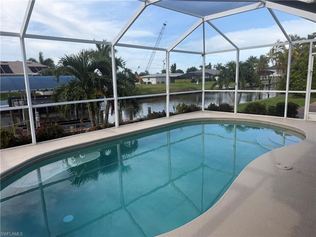 527 SW 40th Ter , Cape Coral, FL 33914 Photo