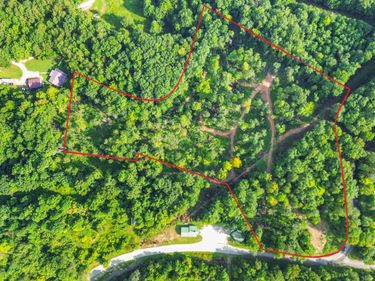 275 Dixie Bend Road, Burnside, KY 42519