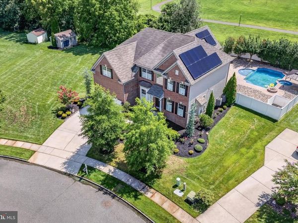 6 EDGEFIELD COURT, SWEDESBORO, NJ 08085