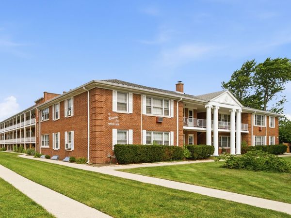 2000 Parkside Drive , Unit FG, Park Ridge, IL 60068
