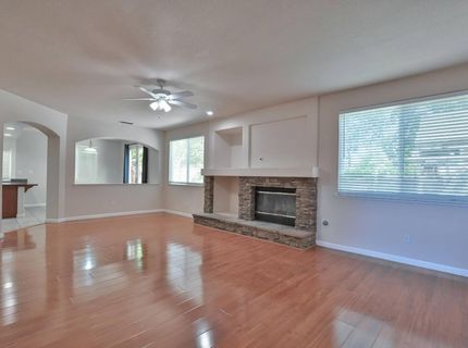 3373 Marina Cove Cir, Elk Grove, CA 95758 Photo