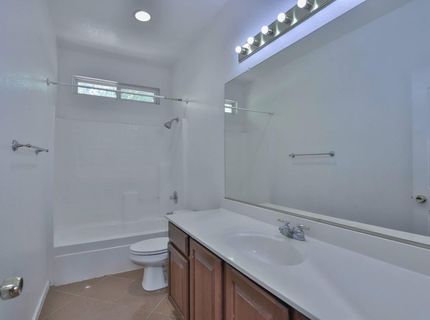 3373 Marina Cove Cir, Elk Grove, CA 95758 Photo
