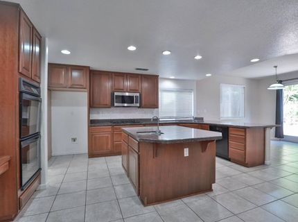 3373 Marina Cove Cir, Elk Grove, CA 95758 Photo