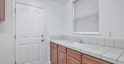 3373 Marina Cove Cir, Elk Grove, CA 95758 Photo